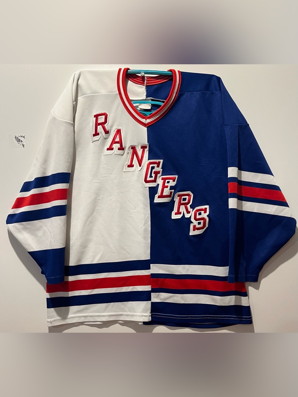 New York Rangers Hockey Split CCM
Jersey Mens Large